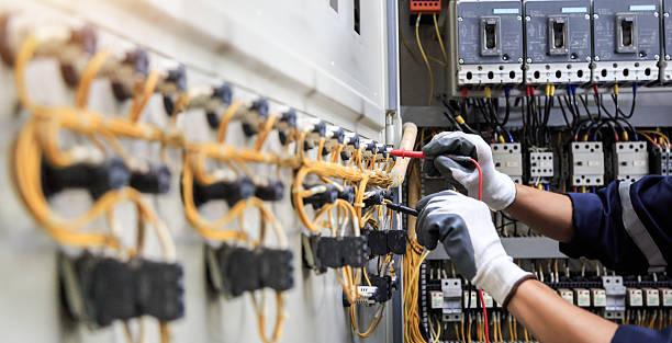 Professional Electrician technician working in Dundalk, MD